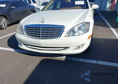 2007 Mercedes-Benz S 550 из США, поврежденный, VIN WDDNG71X37A139488
